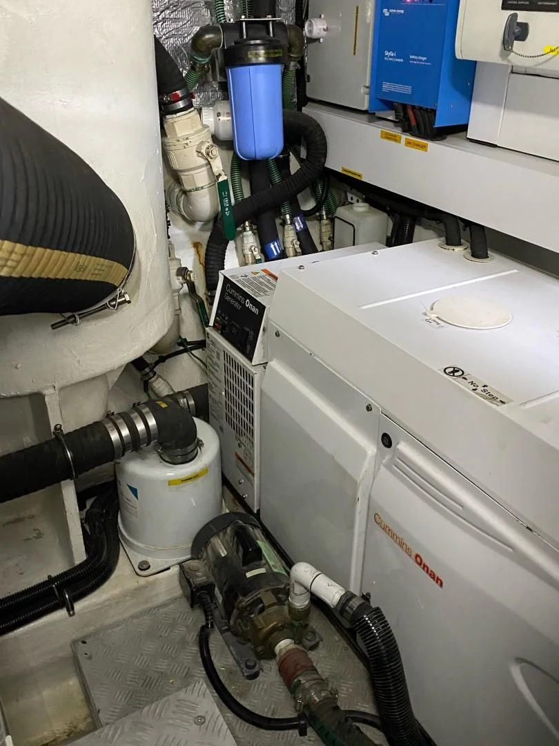a machine with a few tubes aboard SAVI II Yacht for Sale