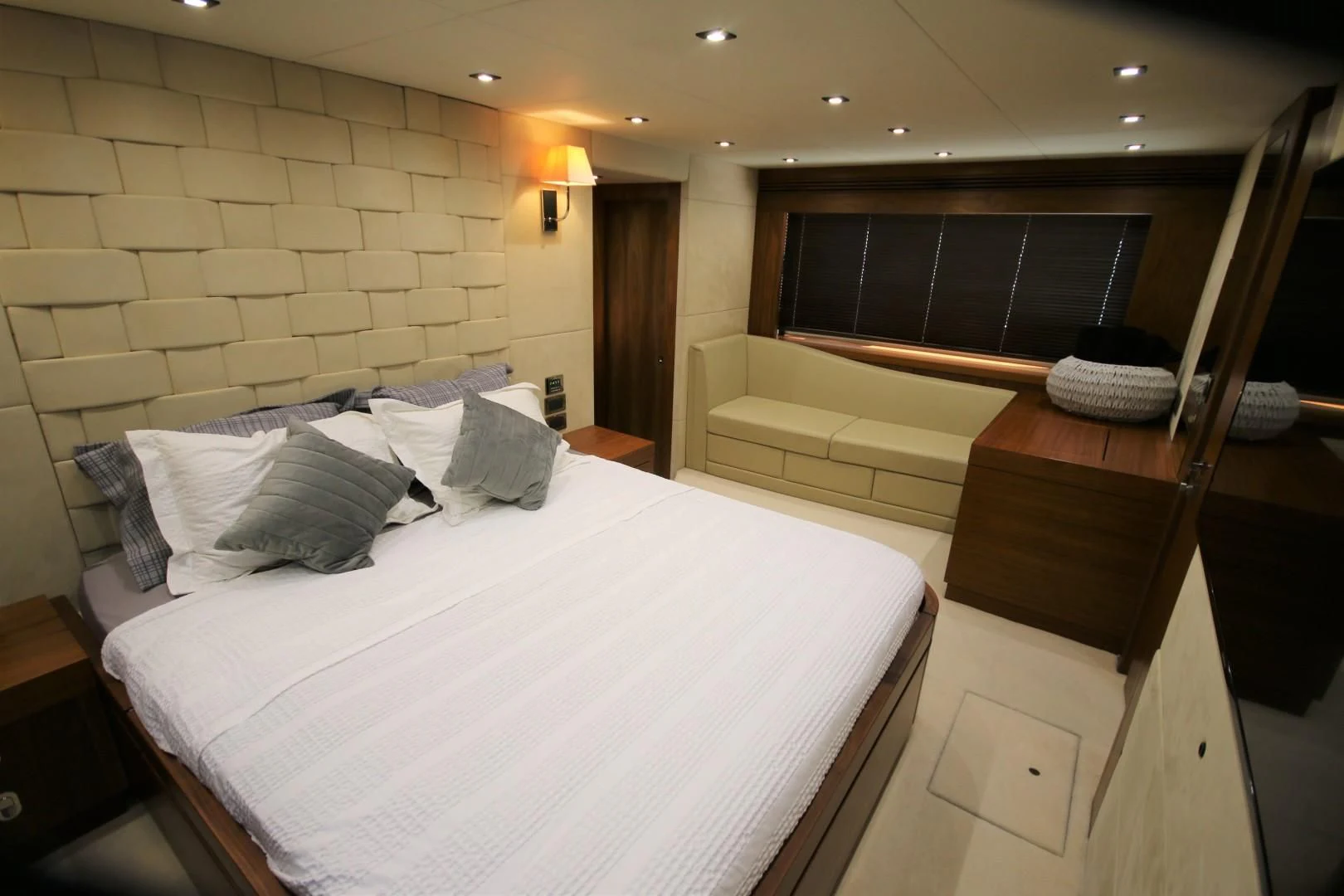 a hotel room with a bed aboard SAVI II Yacht for Sale