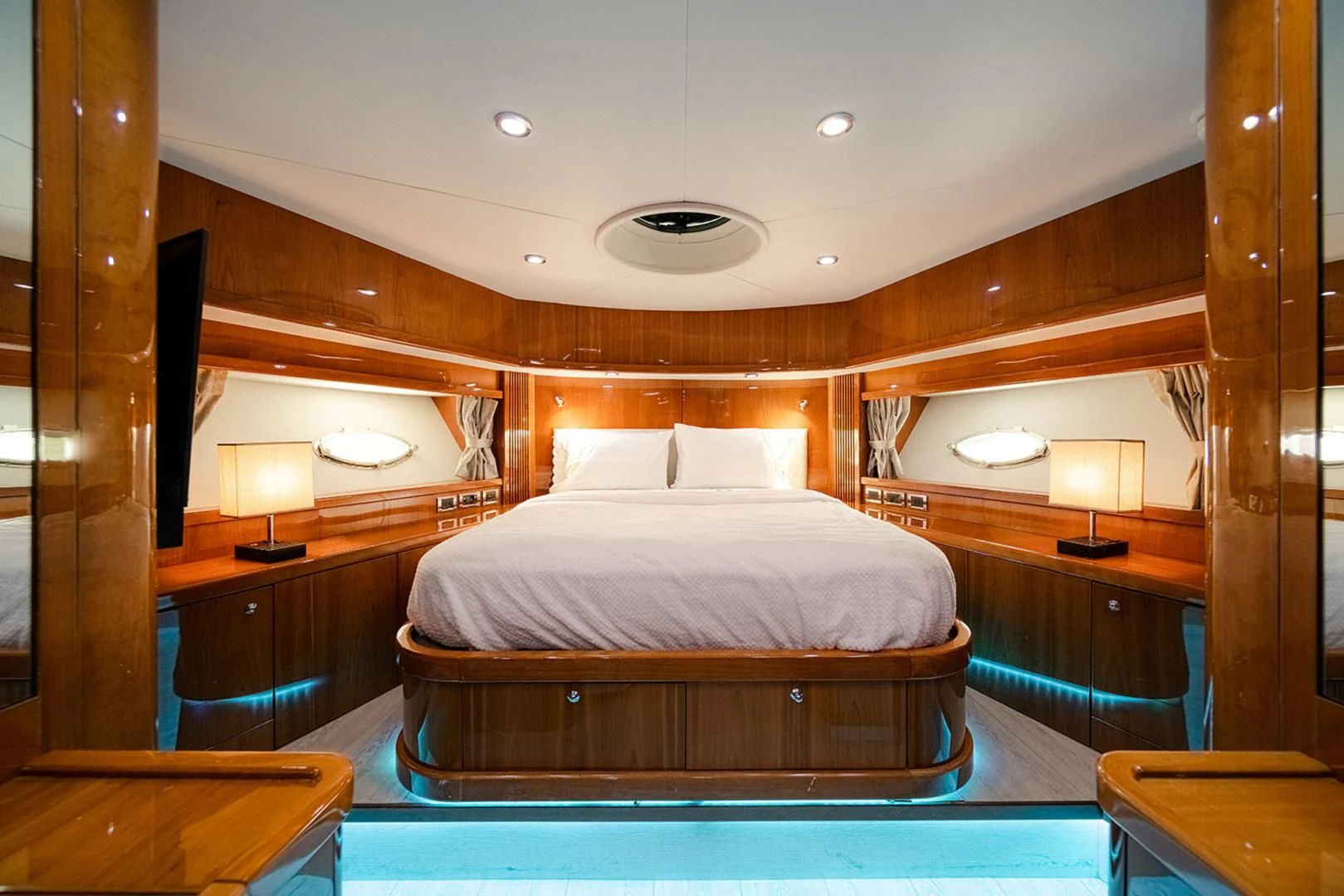 a bedroom with a large bed aboard SOUL MATES Yacht for Sale