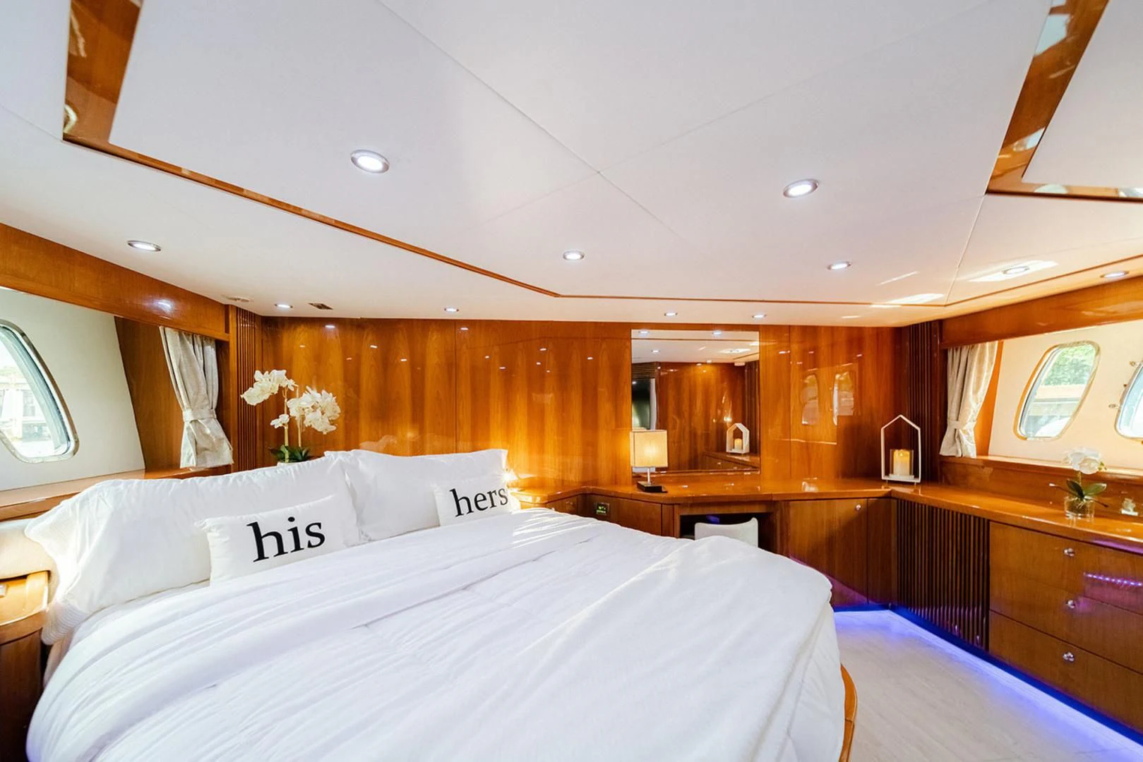 a room with a bed and a desk aboard SOUL MATES Yacht for Sale