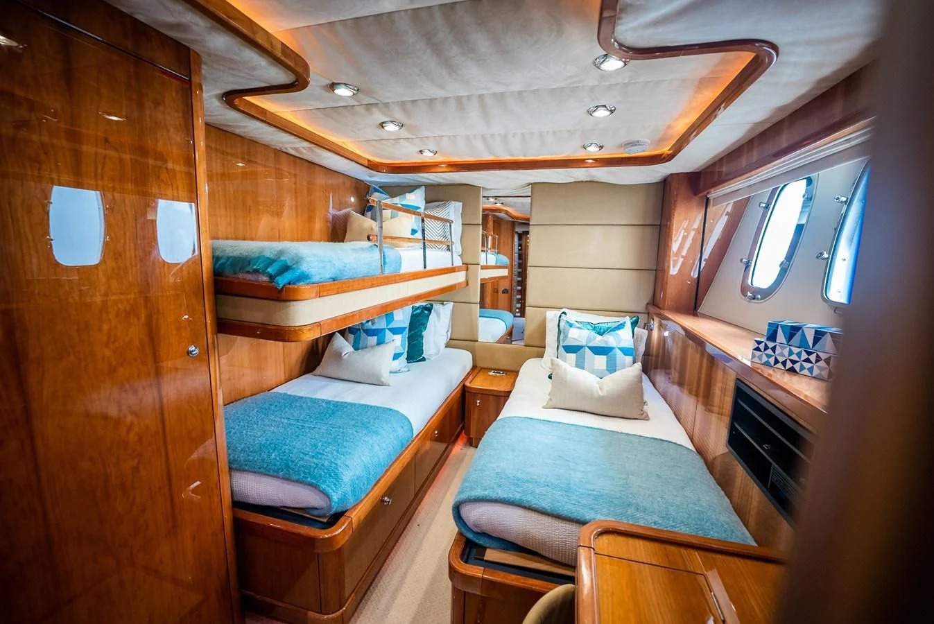 a cabin with bunk beds aboard DELFINO Yacht for Sale