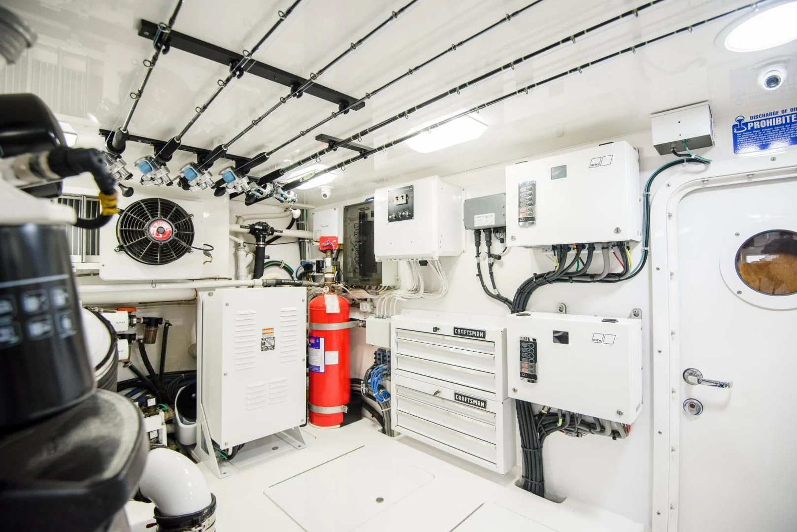 a room with white machines aboard C STUDENT Yacht for Sale