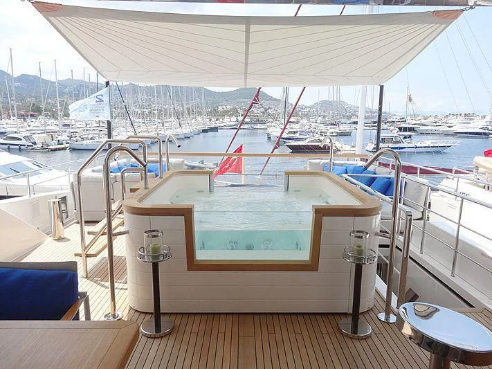 a large white pool on a deck aboard MORNING STAR Yacht for Charter