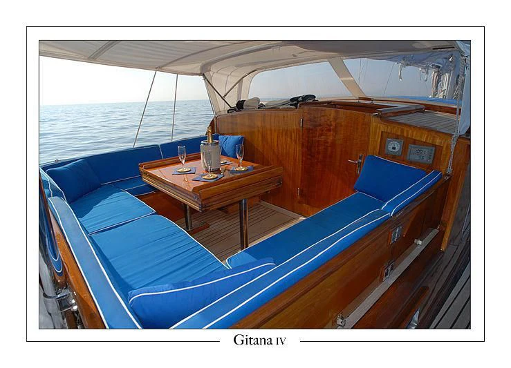 graphical user interface aboard GITANA IV Yacht for Sale