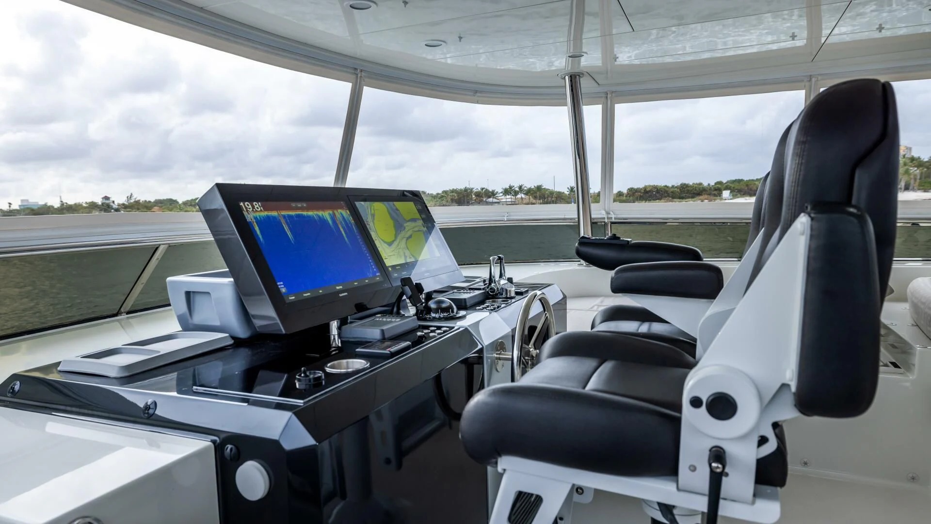 a view of the inside of a car aboard CRUMDALE Yacht for Sale