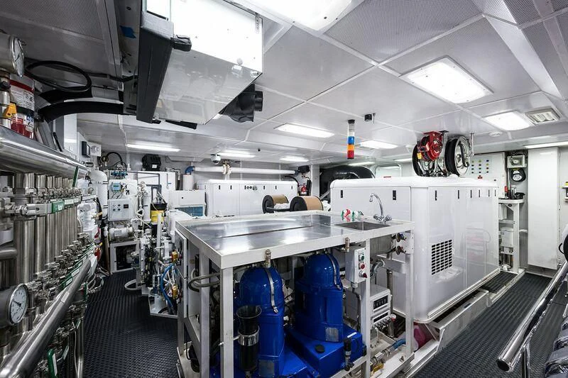 a room with machinery aboard SEANASH Yacht for Sale