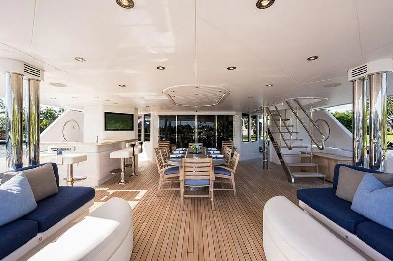 a large living room with a large open floor plan aboard SEANASH Yacht for Sale