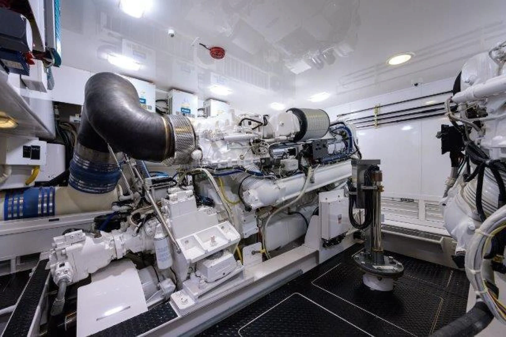 a machine with a large metal pipe aboard LITTLE AUDREY Yacht for Sale