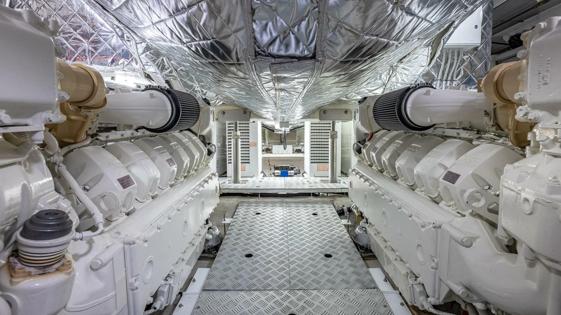 a large space ship aboard CAPTAIN MORGAN II Yacht for Sale
