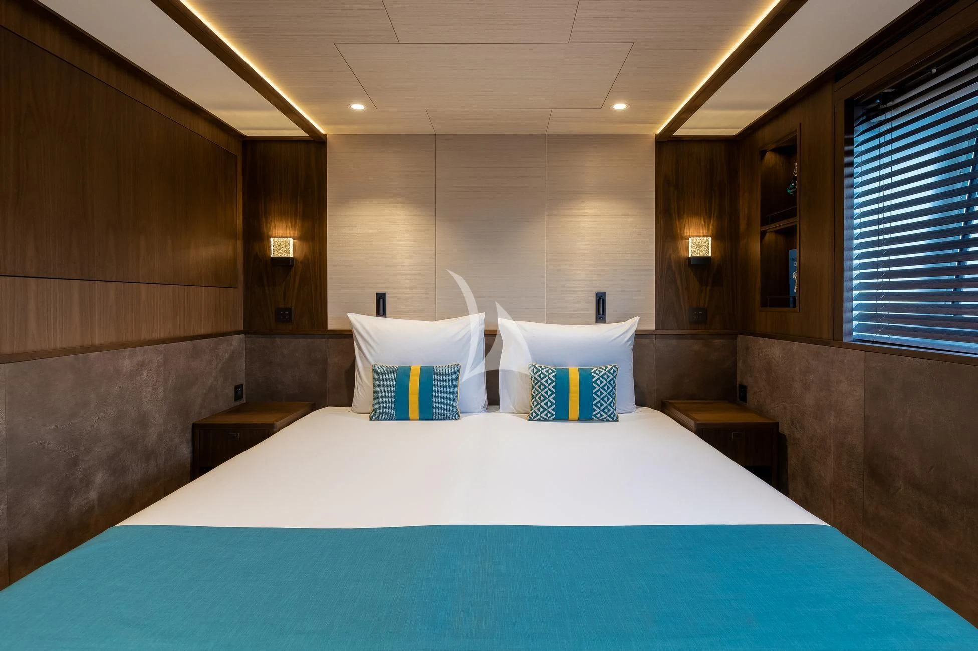 a hotel room with a bed aboard JOSEPHINE I Yacht for Sale