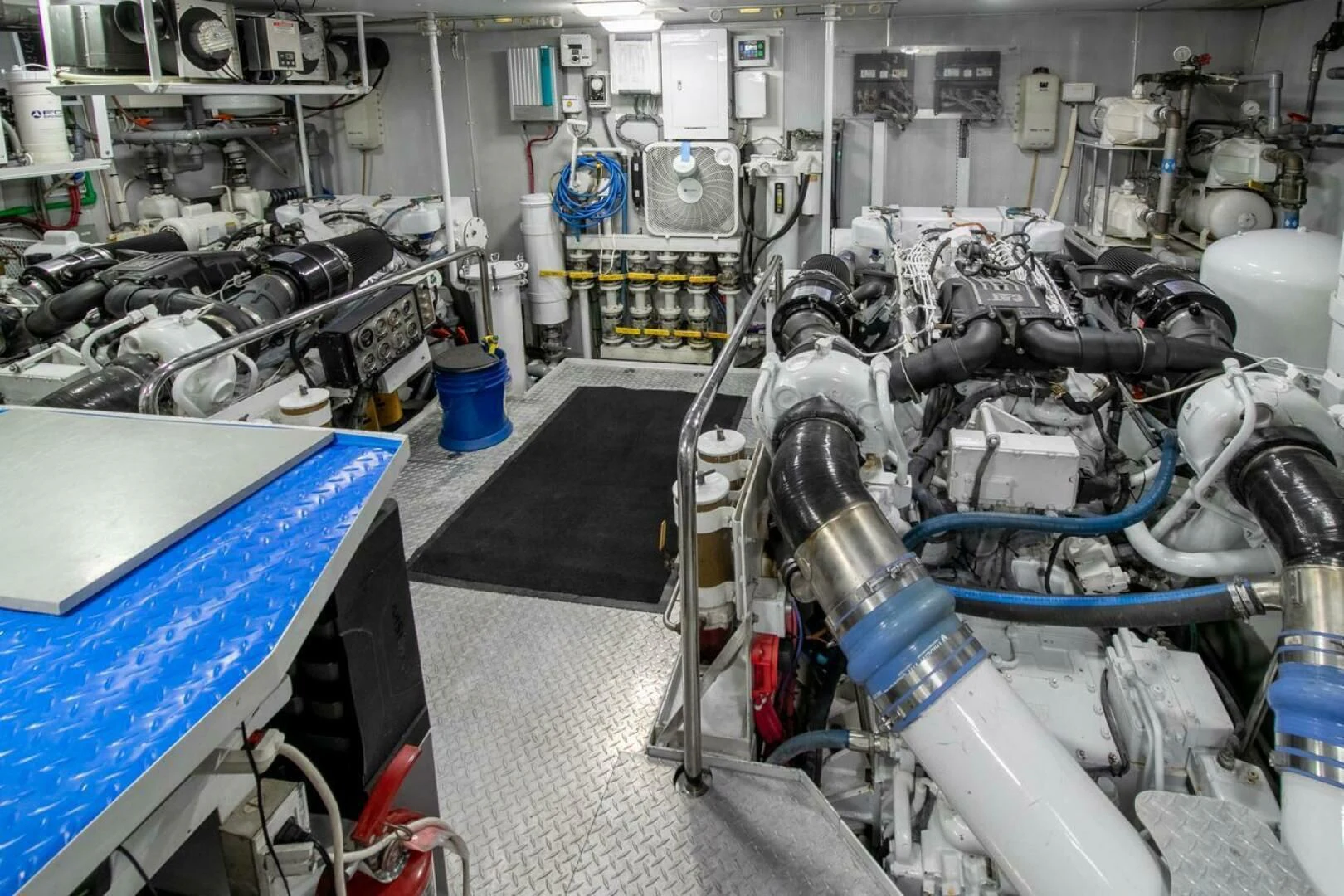 a room with machinery aboard CHAIRMAN Yacht for Sale