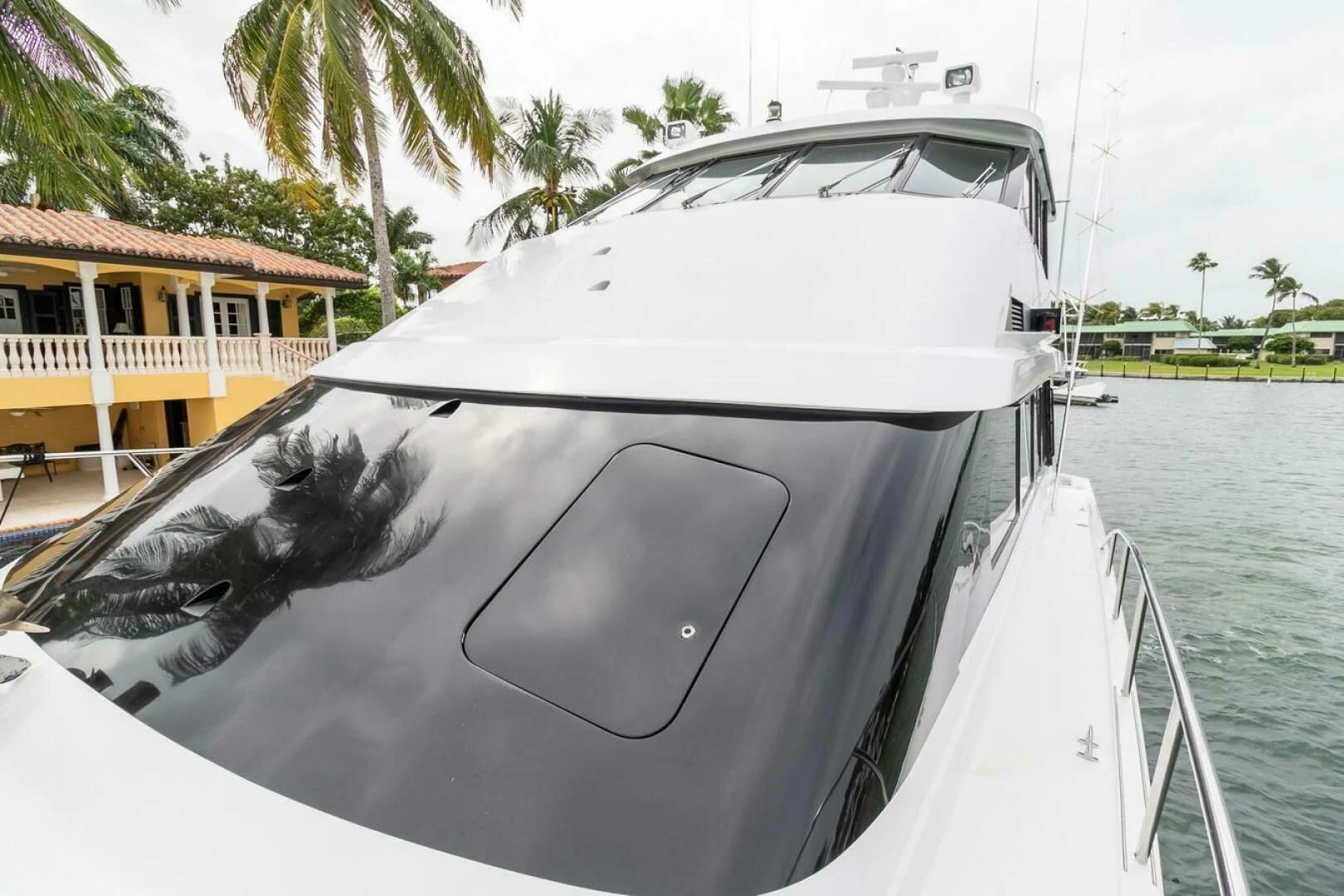 a cat on a boat aboard CHAIRMAN Yacht for Sale