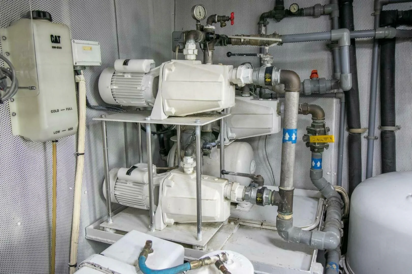 a machine with a large white cylinder aboard CHAIRMAN Yacht for Sale