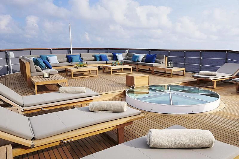 a room with a pool aboard MENORCA Yacht for Sale