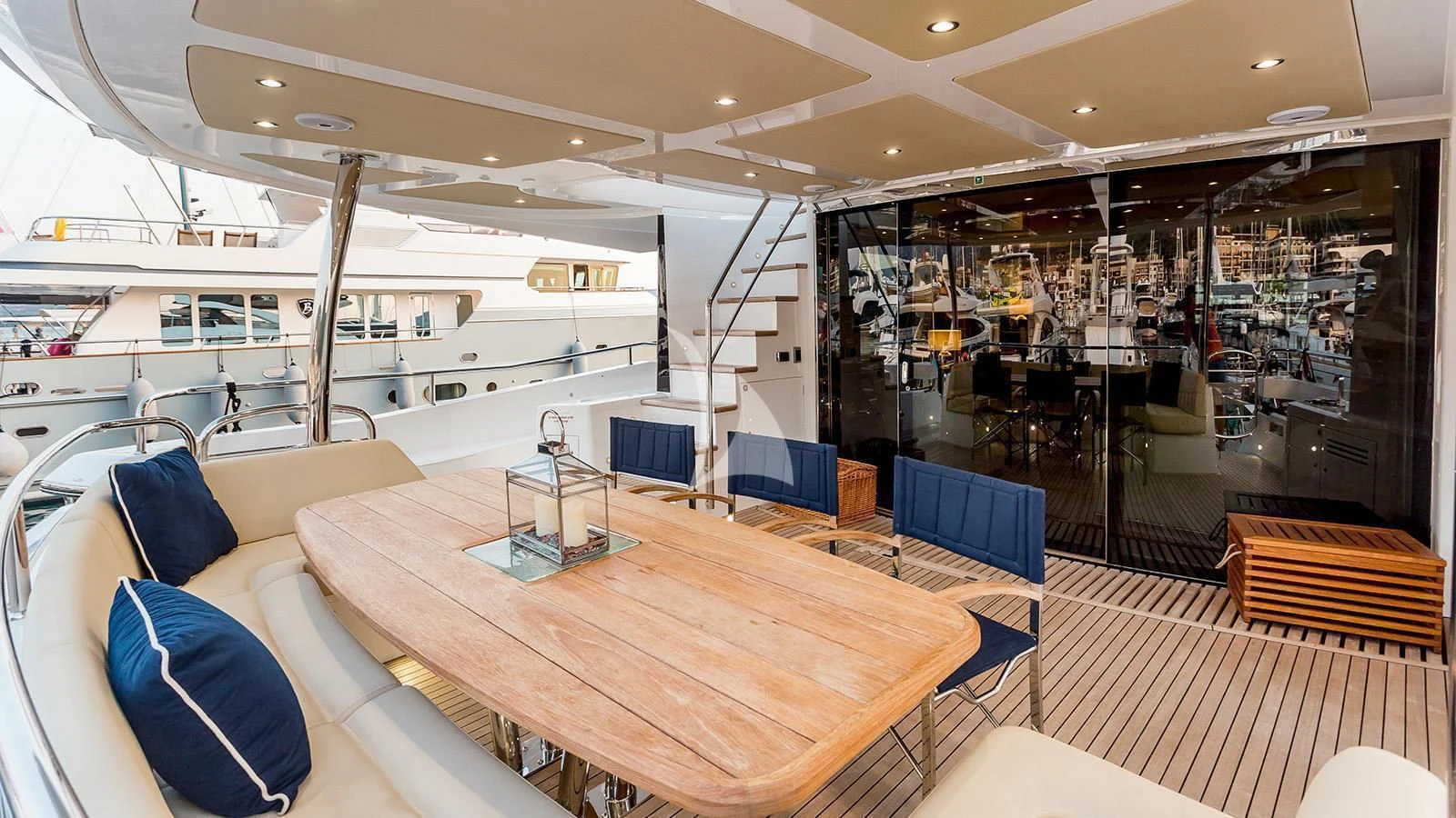 inside of a boat aboard STARDUST OF MARY Yacht for Sale