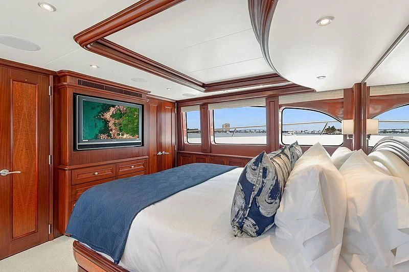 a bed in a cabin aboard LEMONADE Yacht for Sale