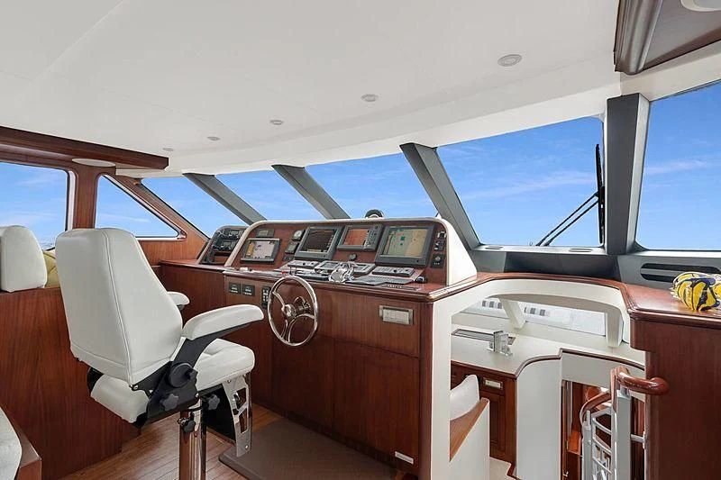 inside of a boat aboard LEMONADE Yacht for Sale