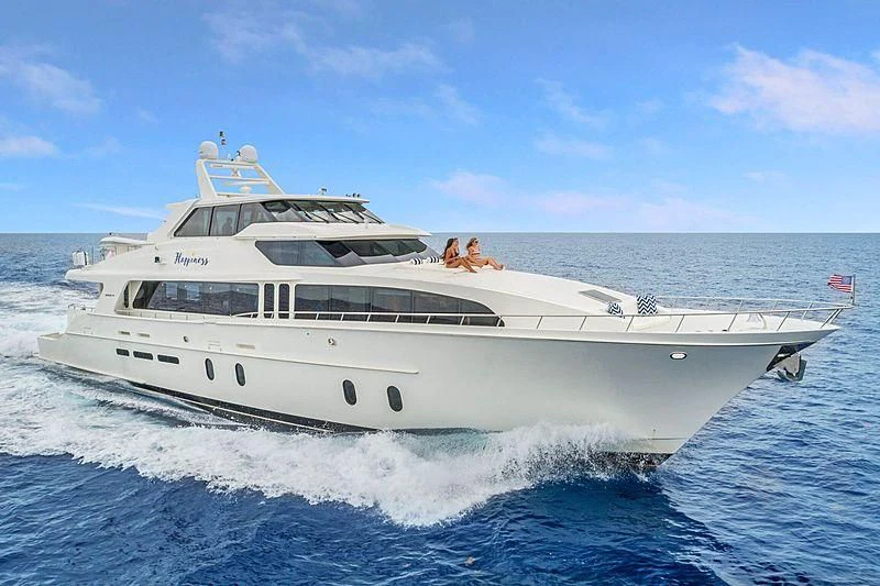 a white yacht on the water aboard LEMONADE Yacht for Sale