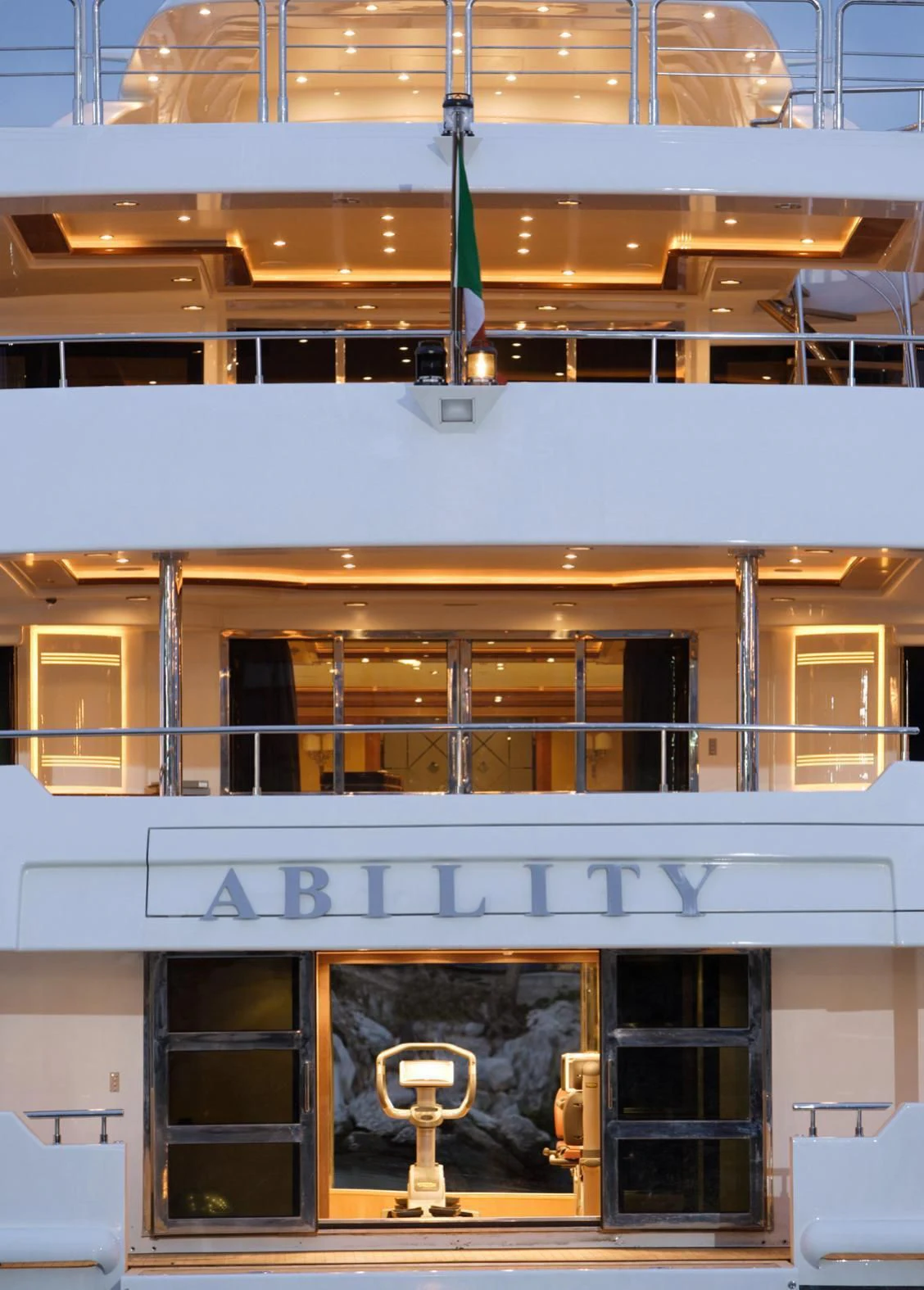 a building with a statue in the front aboard ALOUETTE II Yacht for Sale