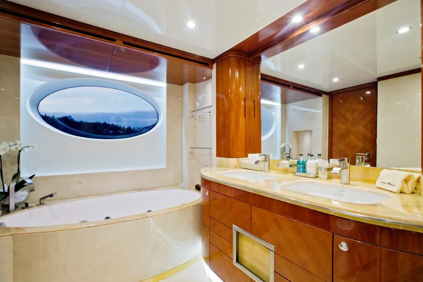 a bathroom with a large jacuzzi tub aboard GRAND CRU Yacht for Sale