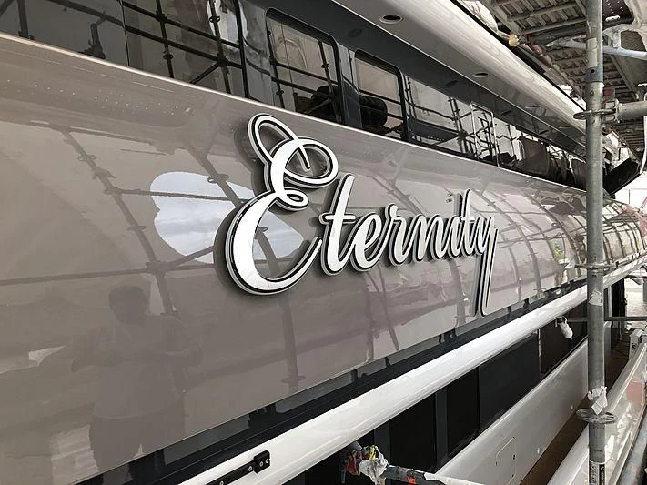 graphical user interface aboard ETERNITY Yacht for Sale