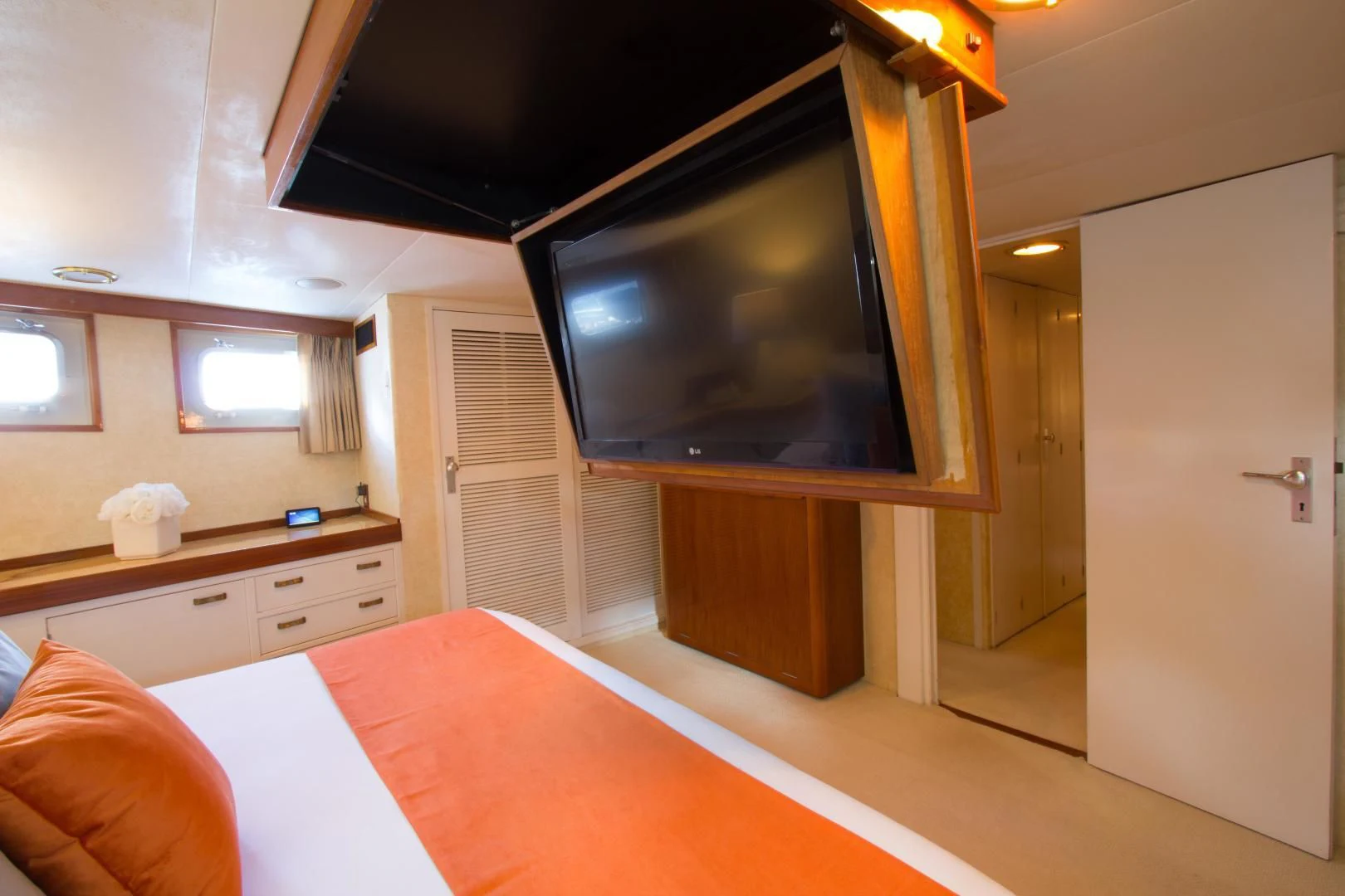 a tv on a wall aboard SEA CZAR Yacht for Sale