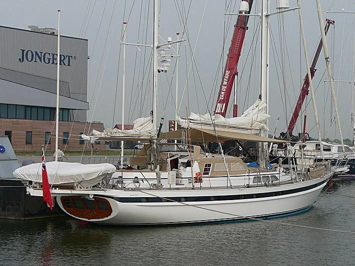 a boat in the water aboard IMPRESSION Yacht for Sale