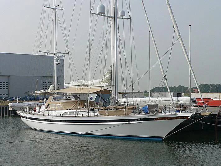 a boat in the water aboard IMPRESSION Yacht for Sale