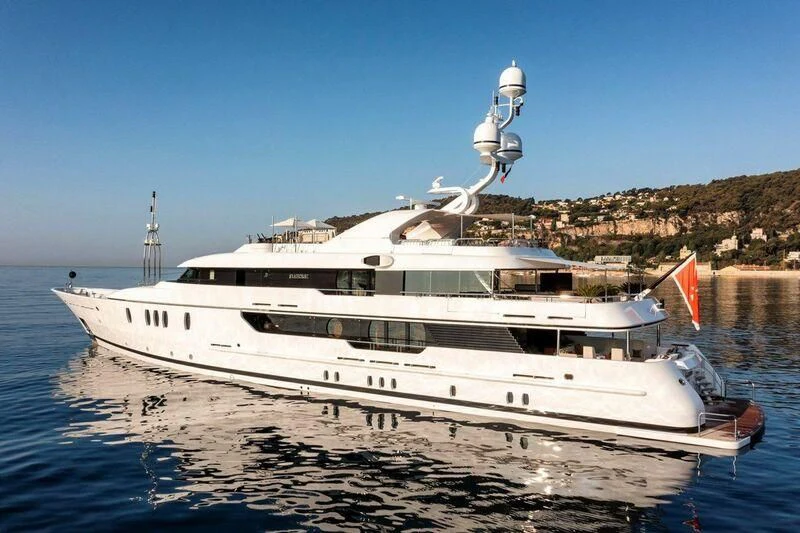 a white yacht on the beach aboard SEAHORSE Yacht for Sale