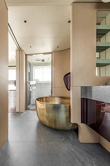 a large bathroom with a large tub aboard SHABBY Yacht for Sale