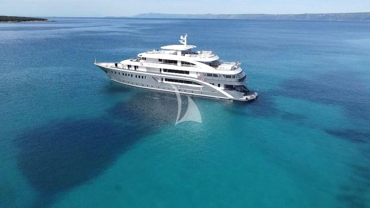 a boat in the water aboard LADY ELEGANZA Yacht for Sale