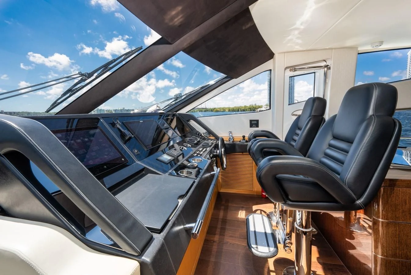 inside of a car aboard SUNSEEKER 75 YACHT Yacht for Sale