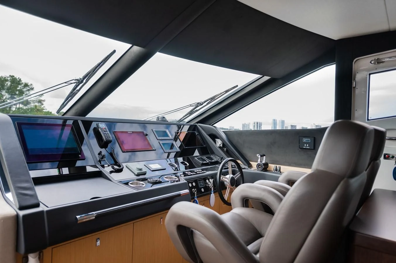 inside of a car aboard SUNSEEKER 75 YACHT Yacht for Sale