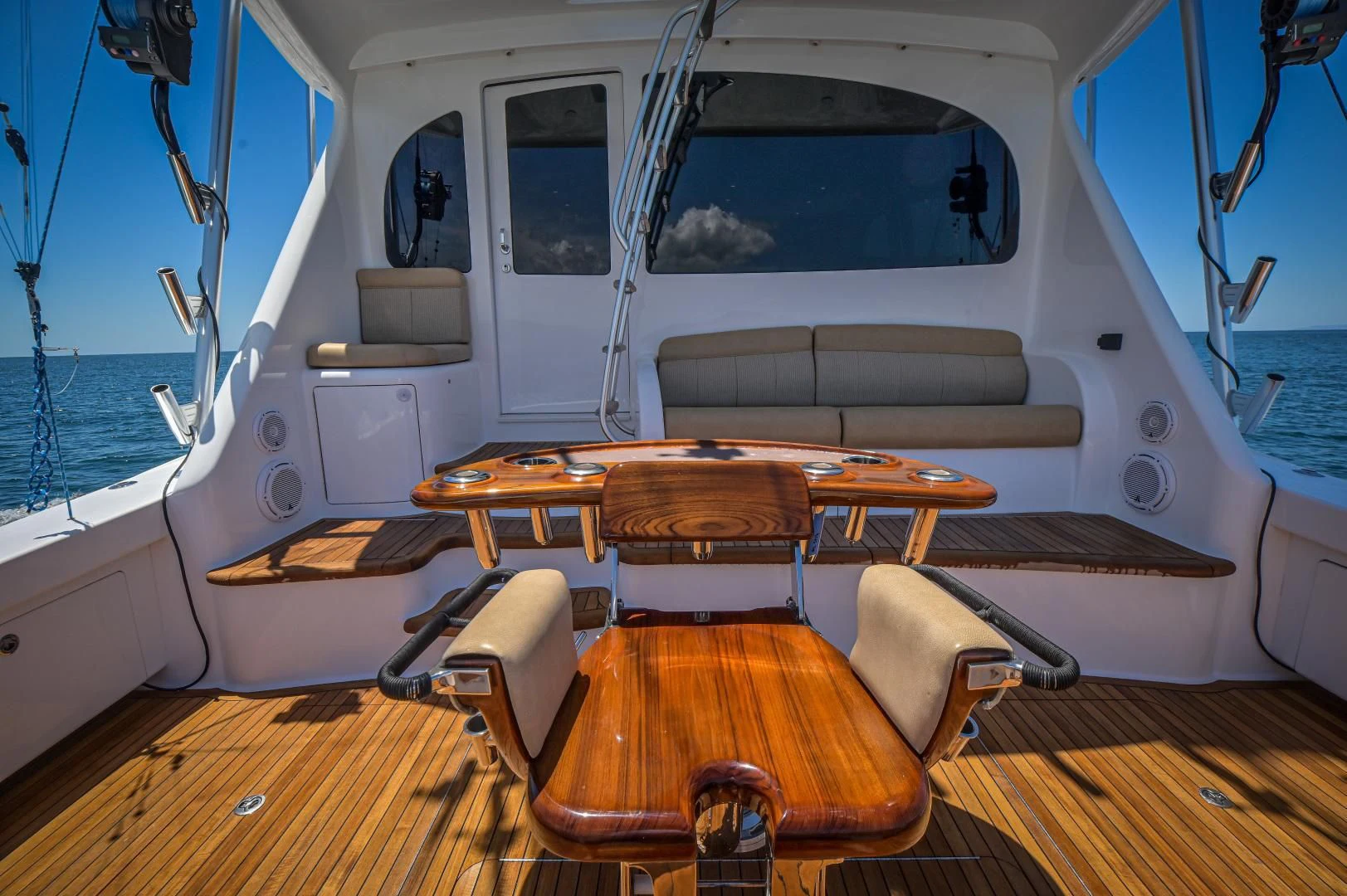 inside of a boat aboard GALATI  TRADE Yacht for Sale