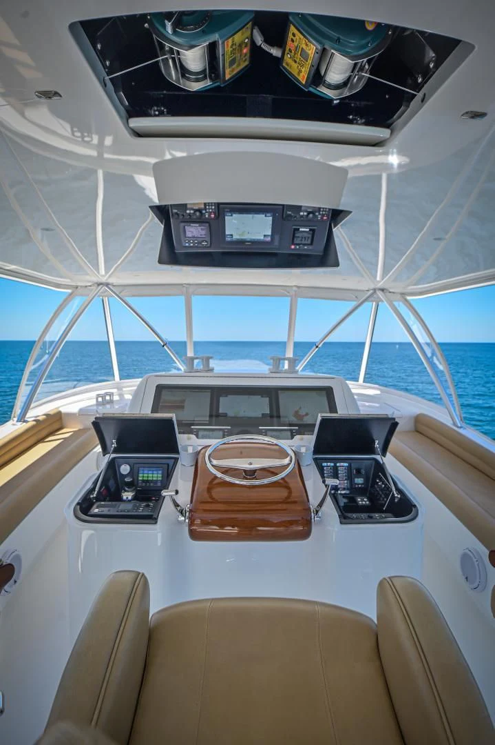 inside of a boat aboard GALATI  TRADE Yacht for Sale