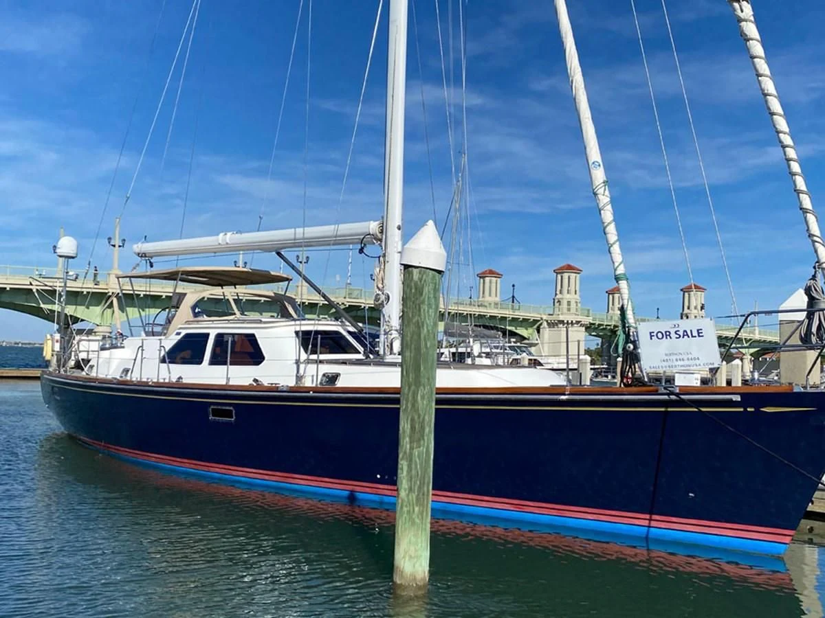 a boat in the water aboard EL CACIQUE Yacht for Sale