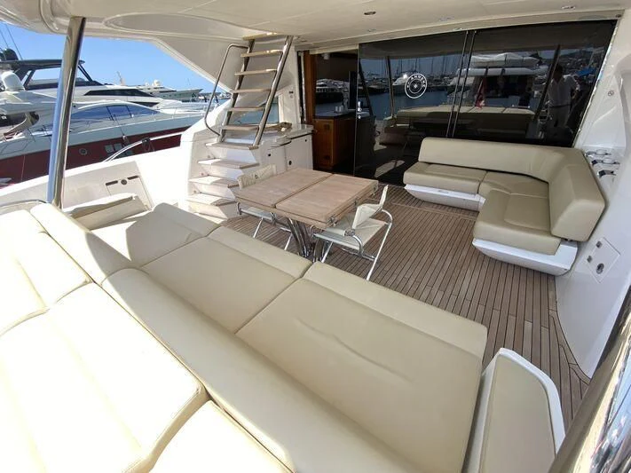 inside of a boat aboard YINWA Yacht for Sale