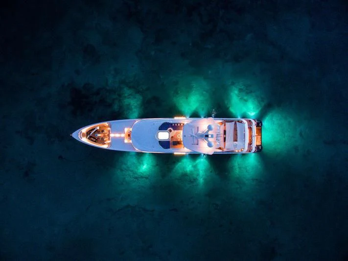 a boat in the water aboard SCOTT FREE Yacht for Charter