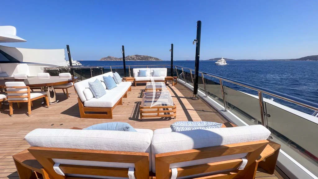 a boat on the water aboard SCOTT FREE Yacht for Charter