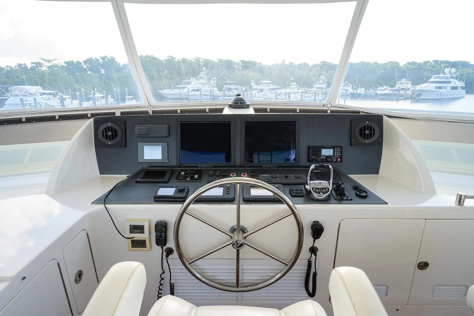 the inside of a boat aboard BARNSTAR Yacht for Sale
