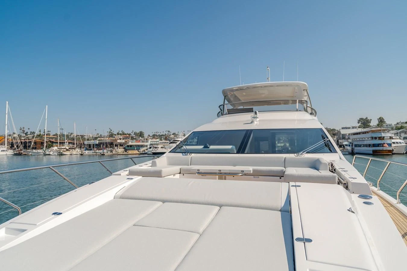 a boat in the water aboard AZIMUT 25 METRI GRANDE Yacht for Sale