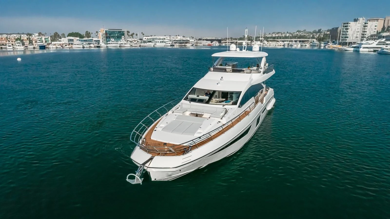 a boat in the water aboard AZIMUT 25 METRI GRANDE Yacht for Sale
