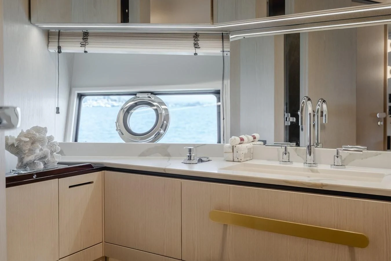 a bathroom with a large window aboard AZIMUT 25 METRI GRANDE Yacht for Sale