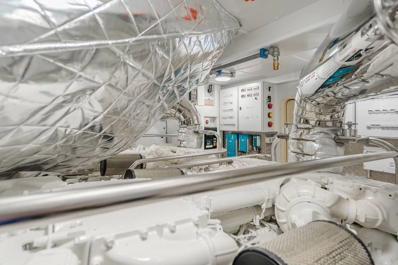 close-up of a white machine aboard AZIMUT 25 METRI GRANDE Yacht for Sale