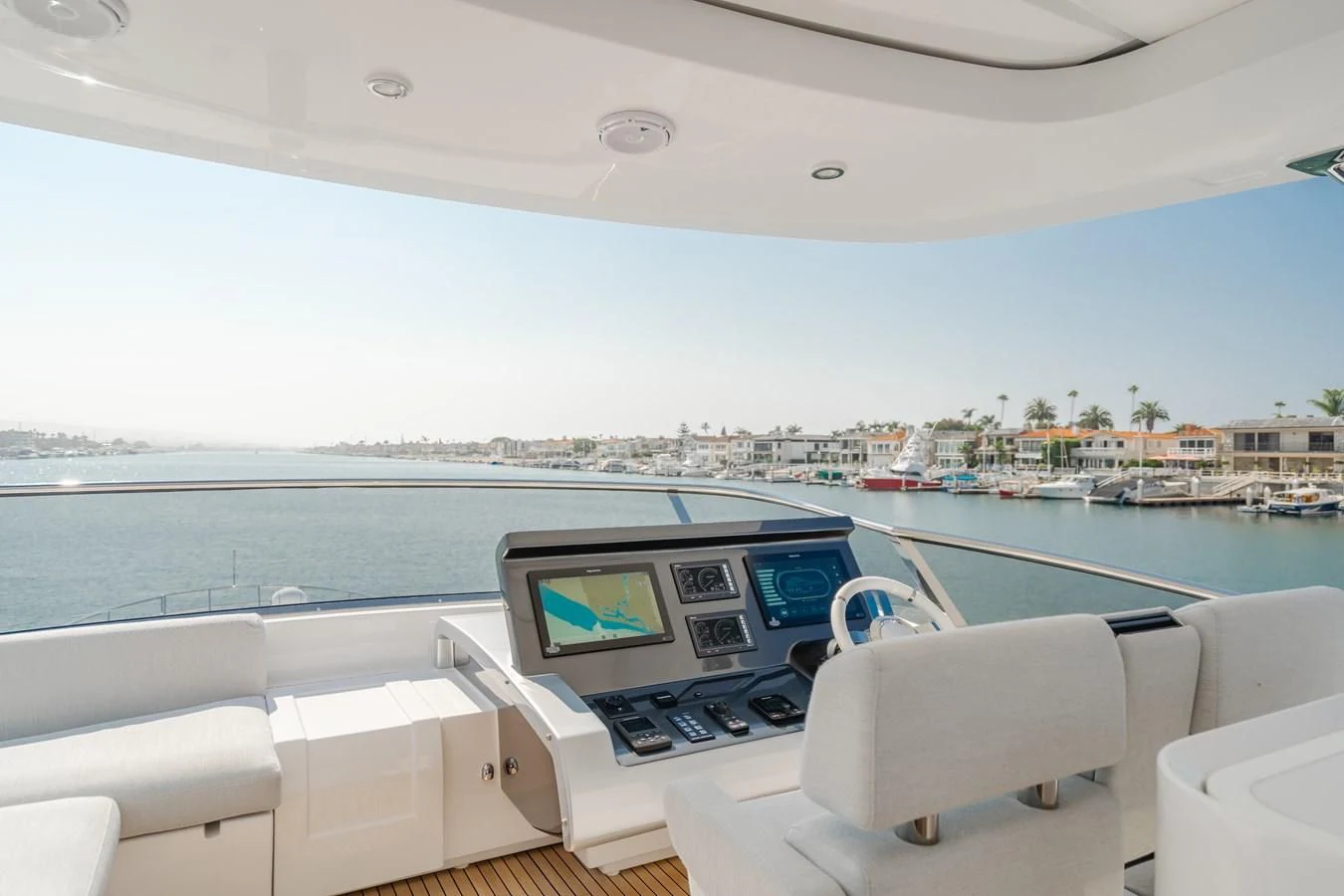 a laptop on a boat aboard AZIMUT 25 METRI GRANDE Yacht for Sale