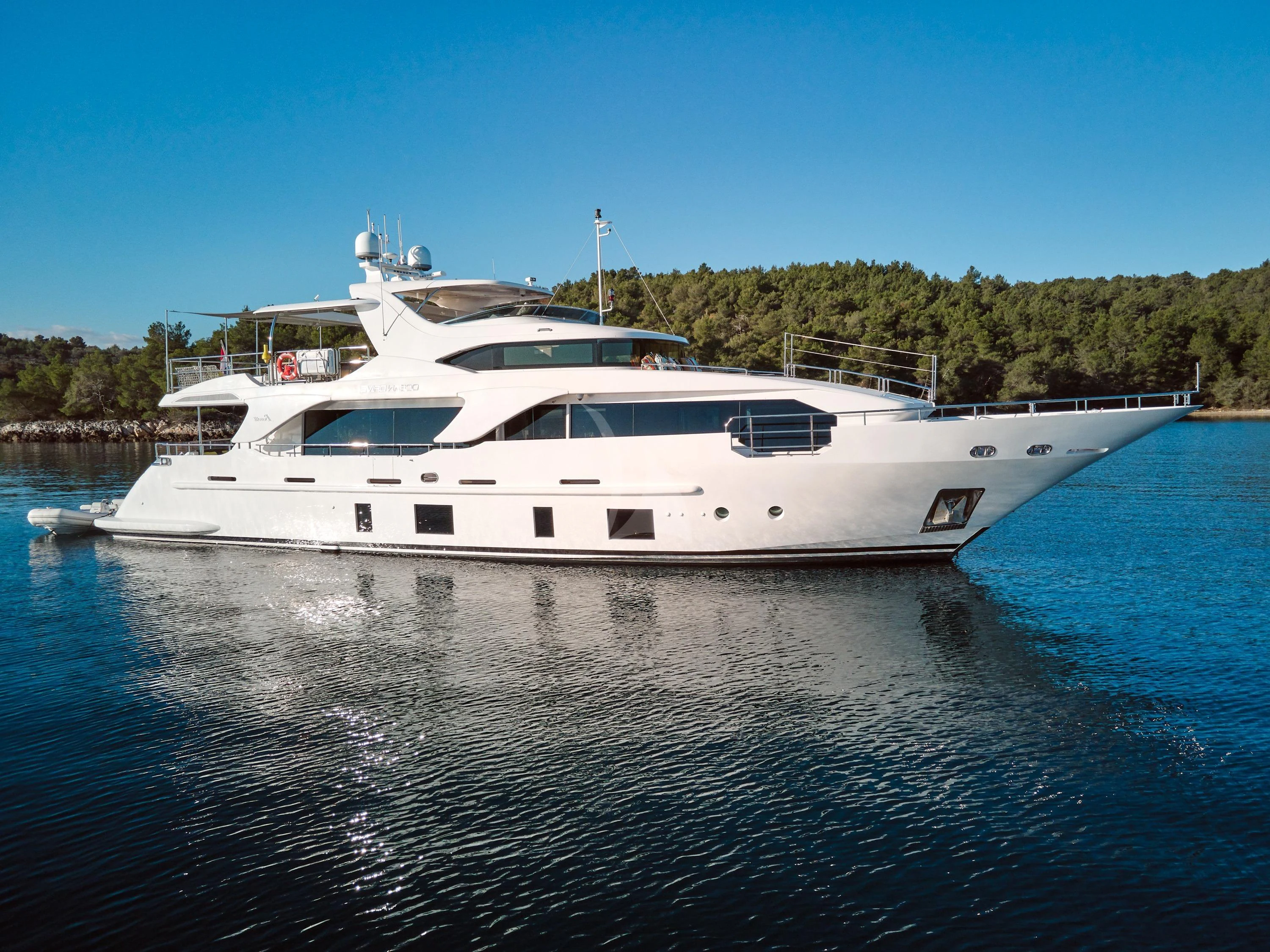 a white yacht on the water aboard OCEAN DRIVE Yacht for Charter