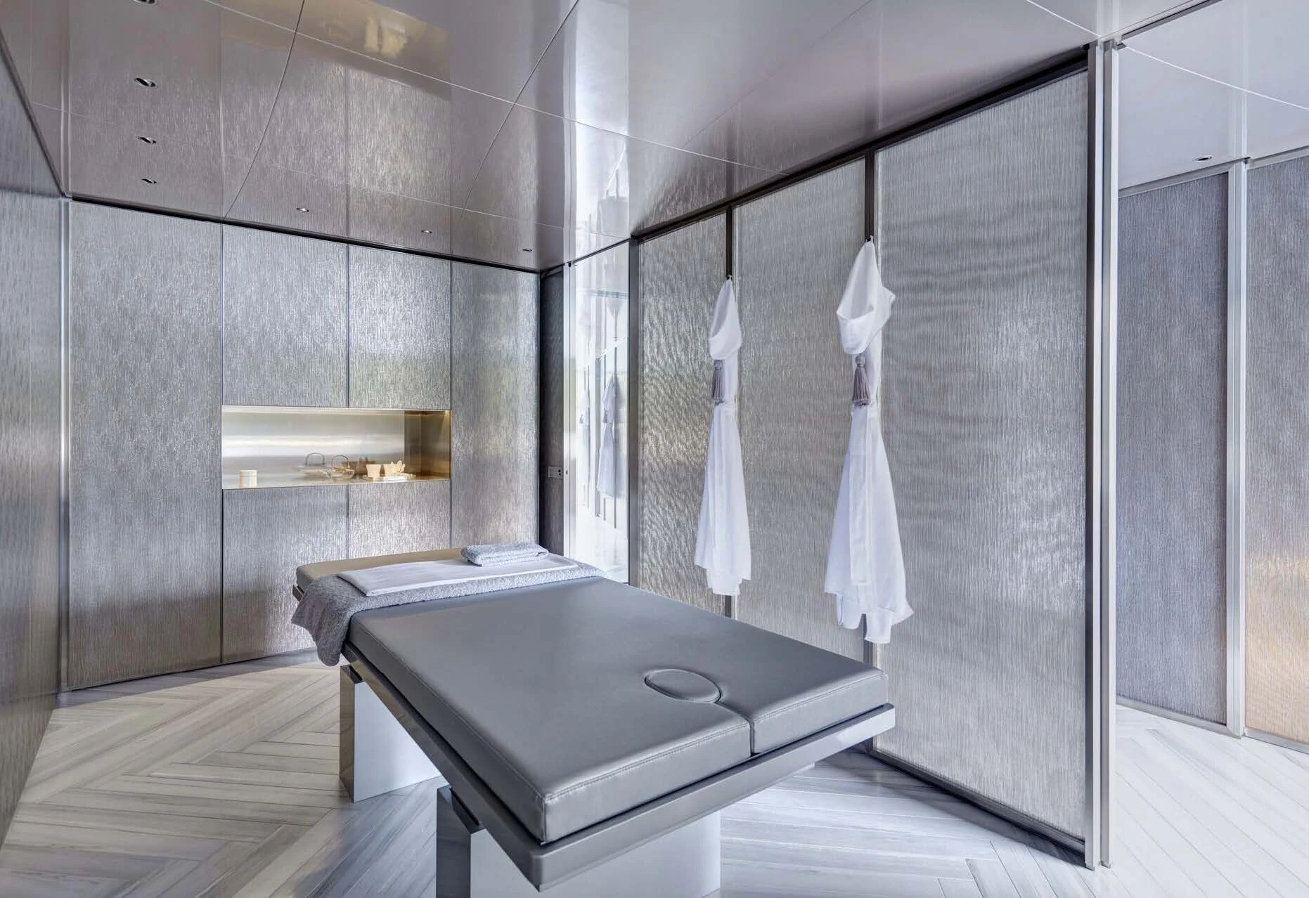 a large bathroom with a large tub aboard SAVANNAH Yacht for Sale