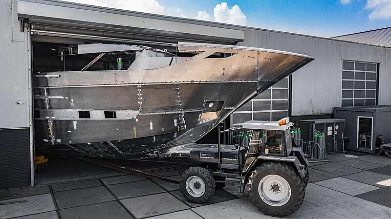 a large tank with a large metal structure on top aboard BLUE JEANS Yacht for Sale