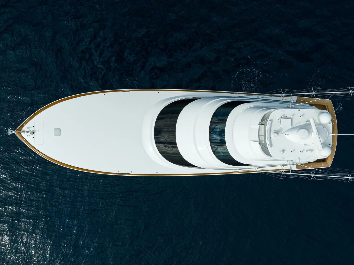 a white circle with a yellow line on it aboard FORTY NINER Yacht for Sale