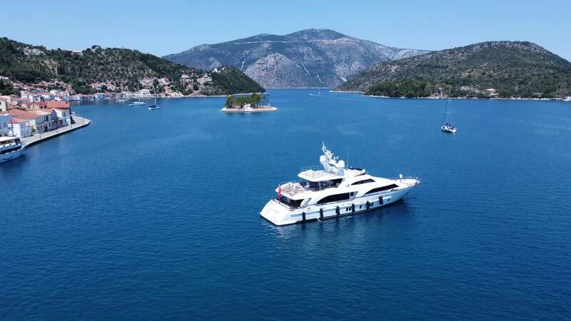 boats in the water aboard MIAMAA Yacht for Sale